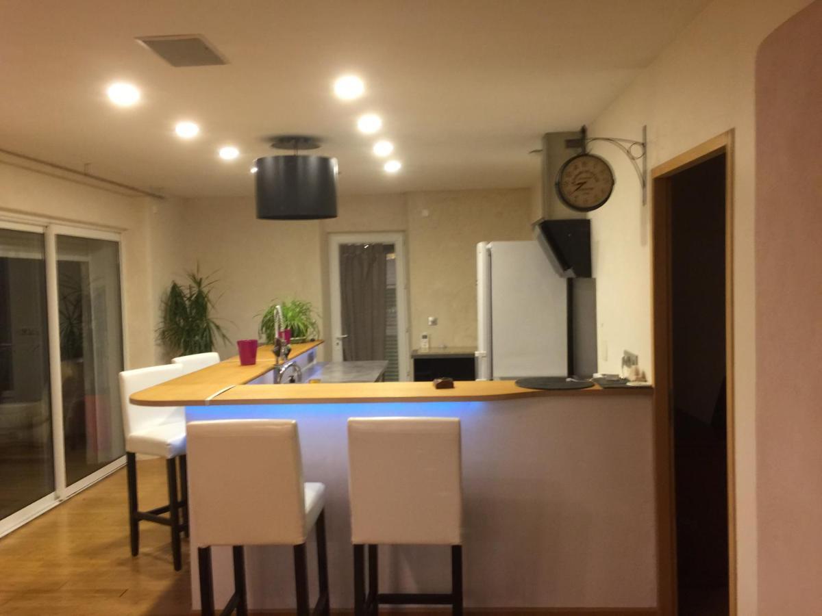 La Decouverte, Jacuzzi, Sauna, Et Terrasse Avec Vue Sur Lac A La Campagne Entre Toulouse Et Auch Catonvielle Exterior foto