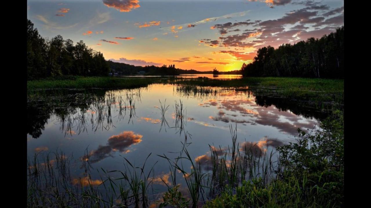 La Decouverte, Jacuzzi, Sauna, Et Terrasse Avec Vue Sur Lac A La Campagne Entre Toulouse Et Auch Catonvielle Exterior foto